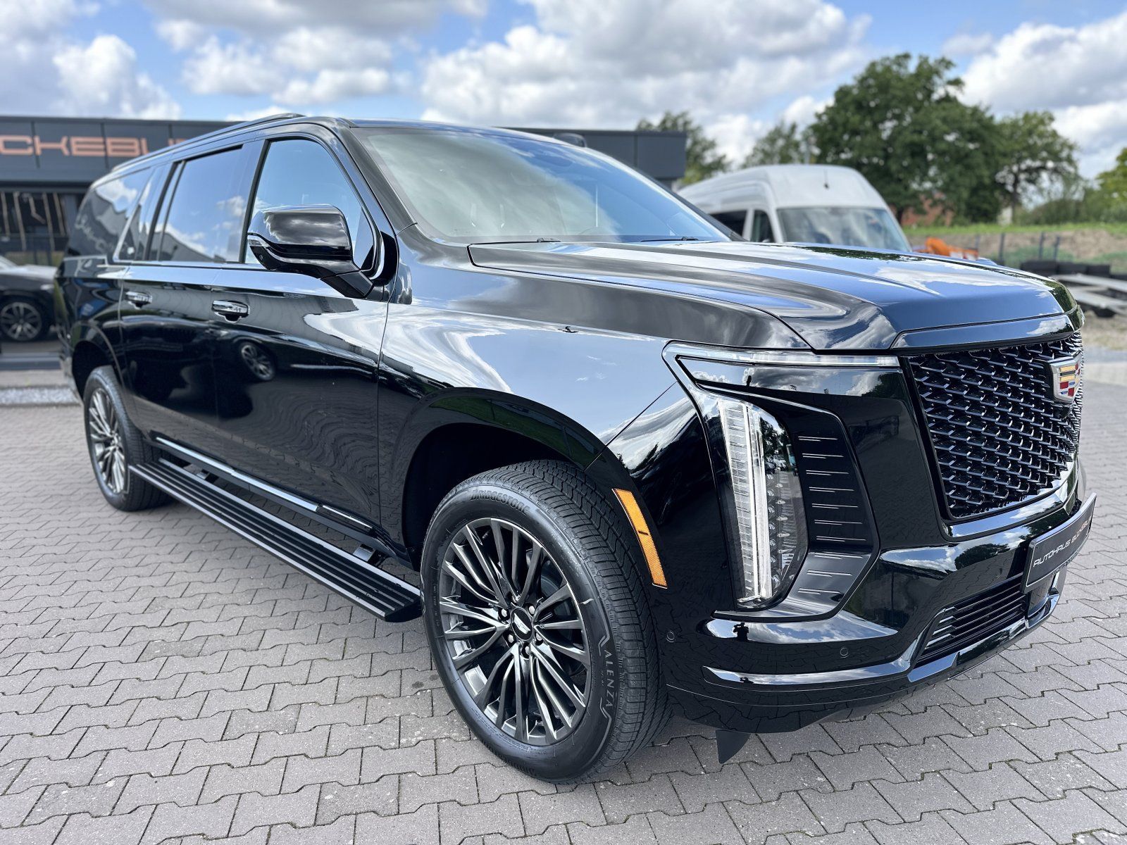 Cadillac Escalade   MY25 ESV Sport Platinum Langversion