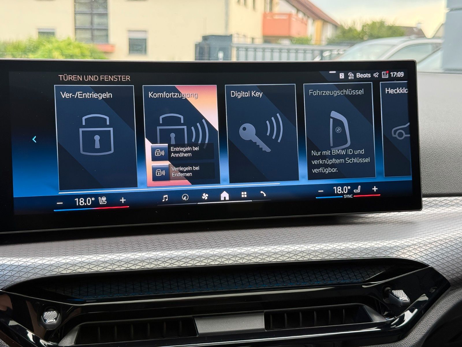 BMW 320d xD M Sport pro HuD Pano hifi StHzg memory
