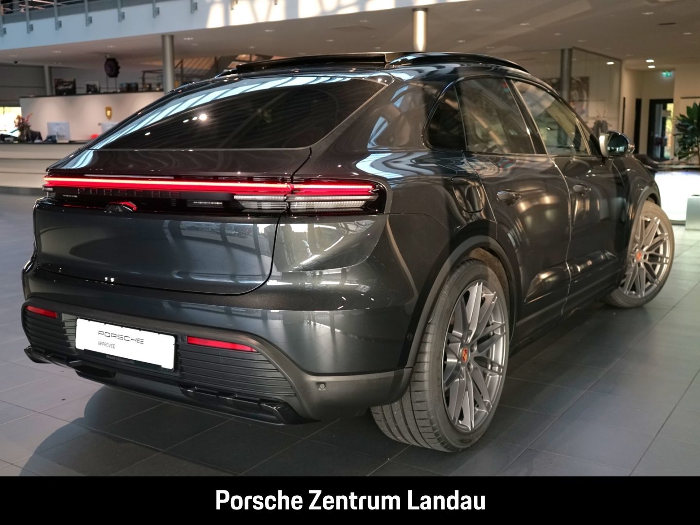 Porsche Macan 4S Burmester HA-Lenkung InnoDrive Head-Up