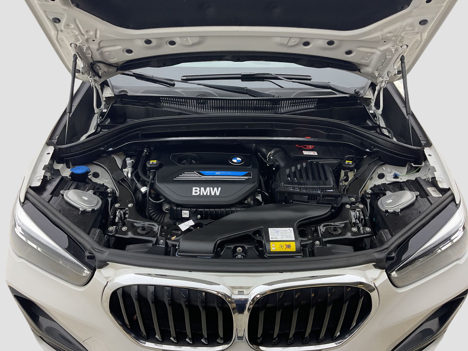 BMW X1 xDrive25e Sport Line - Samsaru's Car Outlet