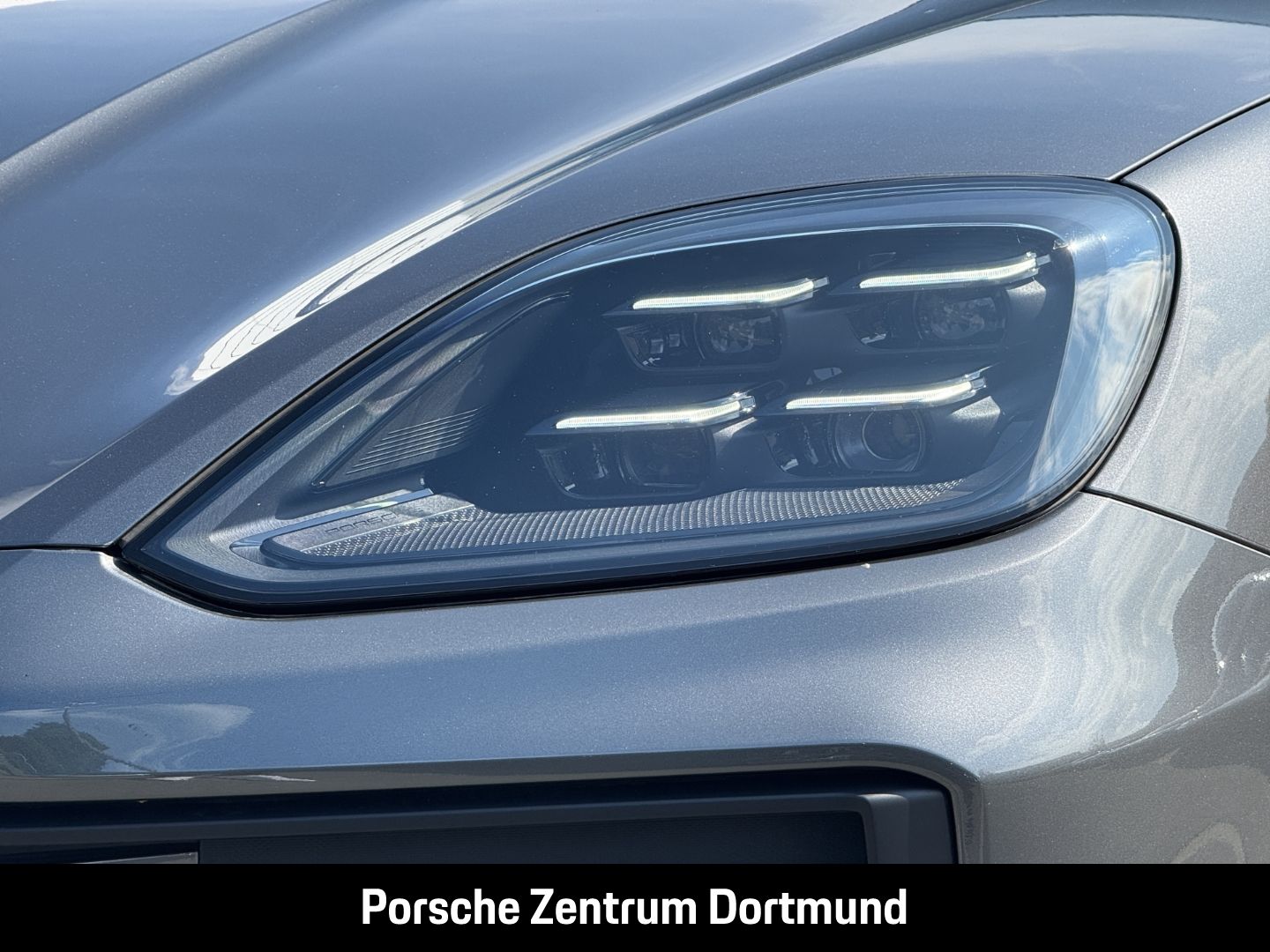Porsche Cayenne BOSE Sportabgasanlage LED-Matrix