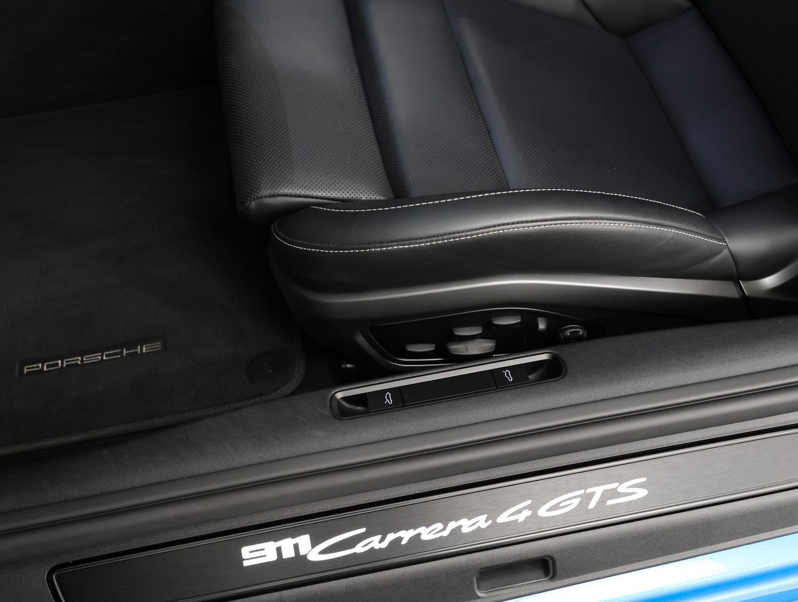 Porsche 911 Carrera 4 GTS T-Hybrid