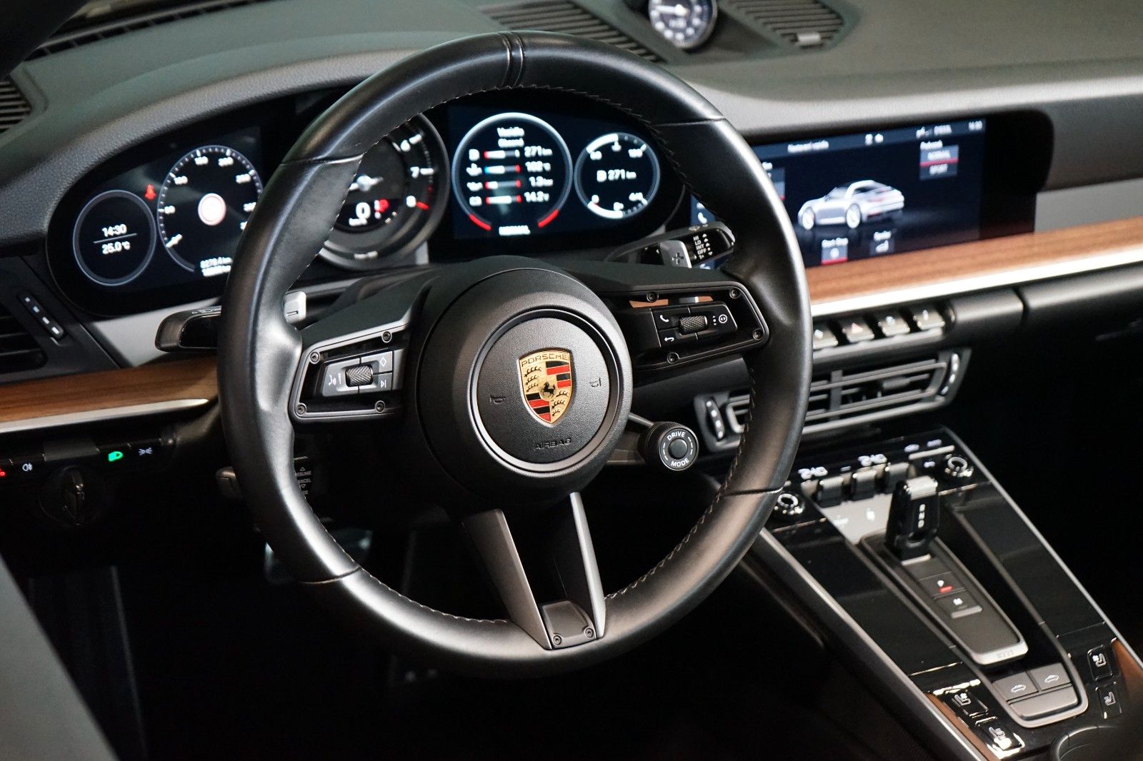 Porsche 992*TARGA 4*PDK*PDLS+*LIFT*360*136.281€ NETTO