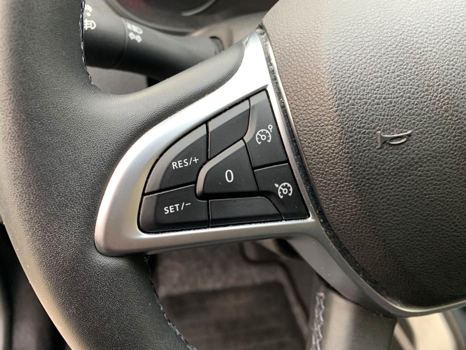 Dacia Duster TCe 150 2WD Prestige - Samsaru's Car Outlet