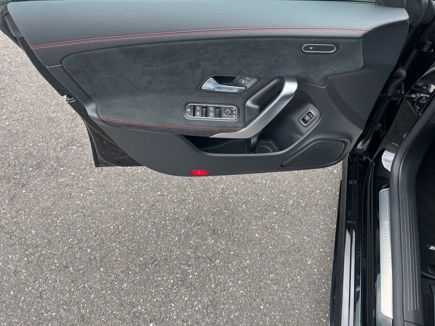 Mercedes-Benz CLA 200 4Matic AMG - Samsaru's Car Outlet