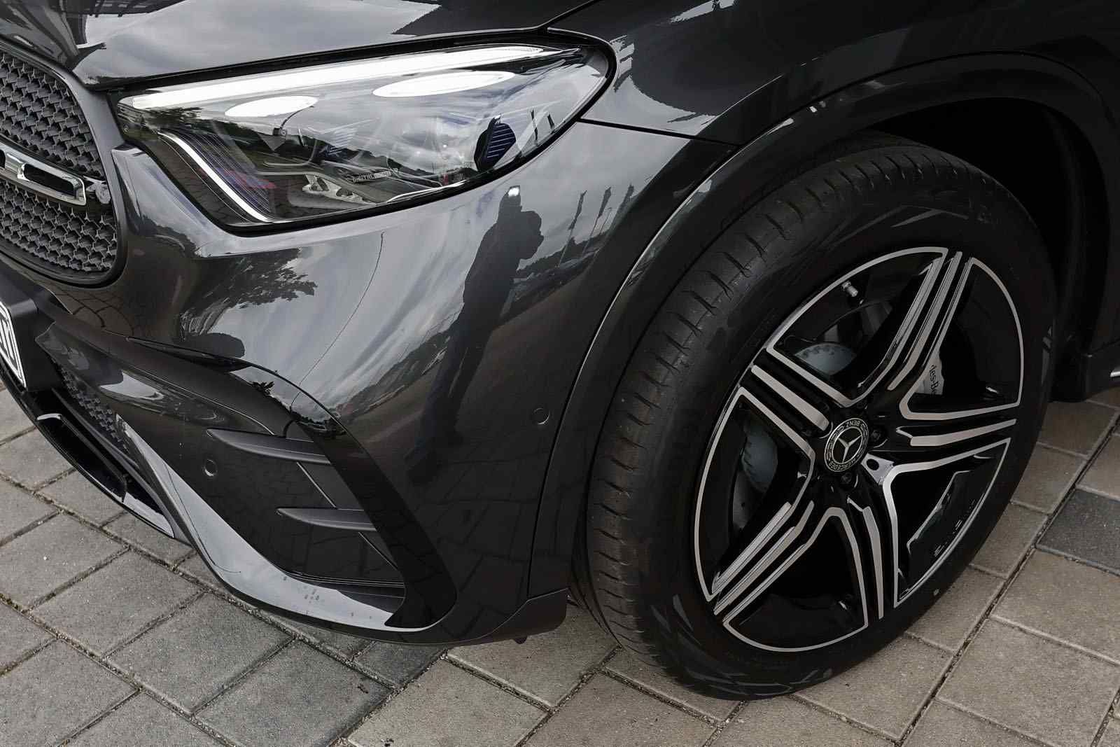 Mercedes-Benz GLC 300 4M AMG 360°+DIG-LED+Pano+AHK+Distronic