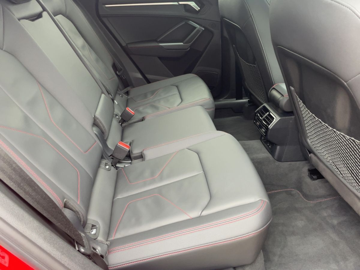 Audi Q3 40 TDI QU S-LINE MATRIX+NAV+SONOS+RFK+AHK+20"