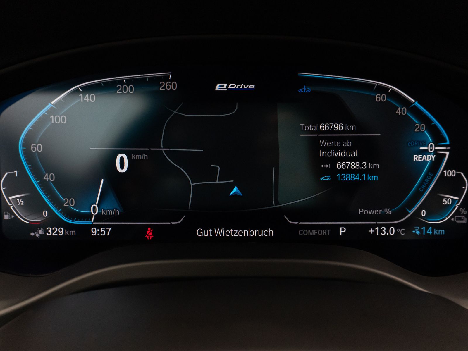 BMW X3 xD30e Kamera DAB HiFi Lenkrhzg Komfort Alarm