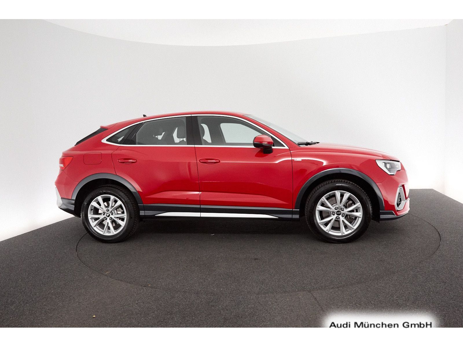 Audi Q3 Sportback 40 TFSI qu. S tronic S line - Samsaru's Car Outlet
