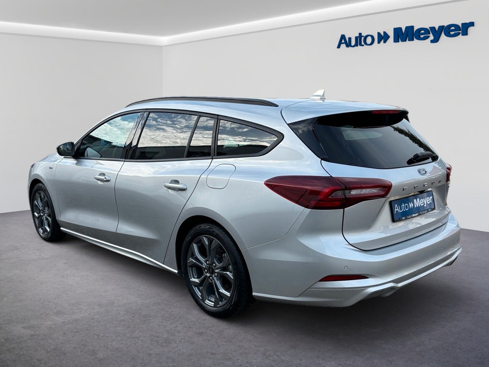 Ford Focus Turnier 1.0 HYBRID Aut. ST-Line X |B&O|LED