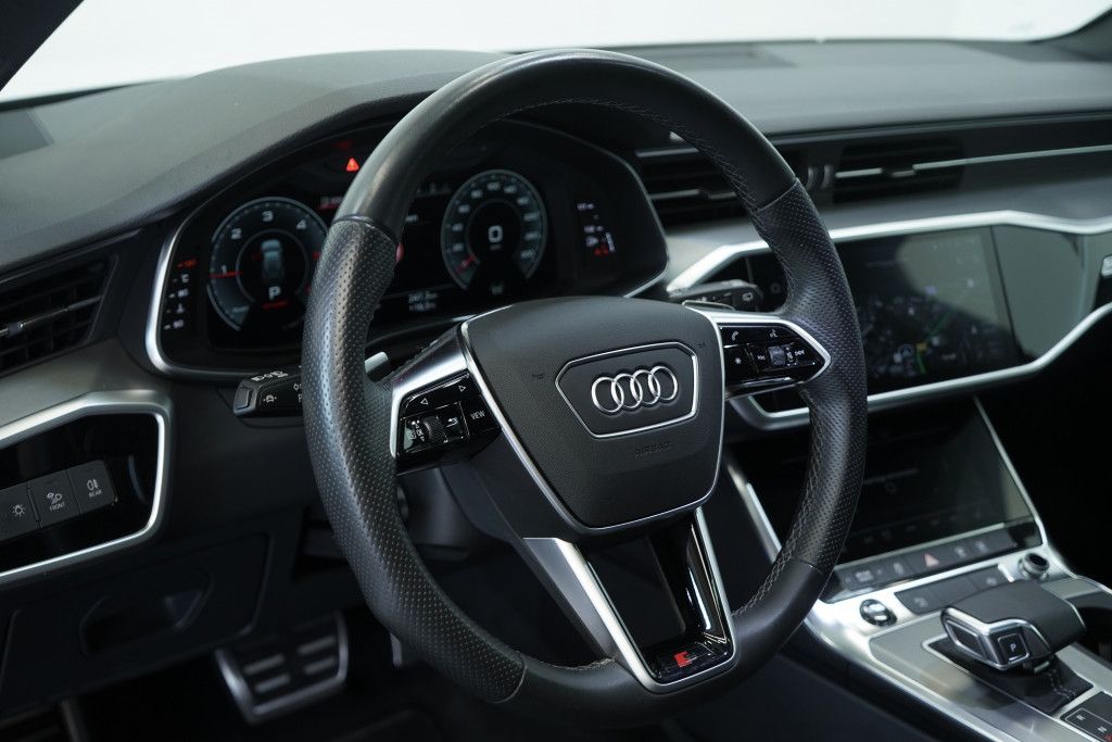 Audi A6 Avant 40 TDI q. S line - Samsaru's Car Outlet