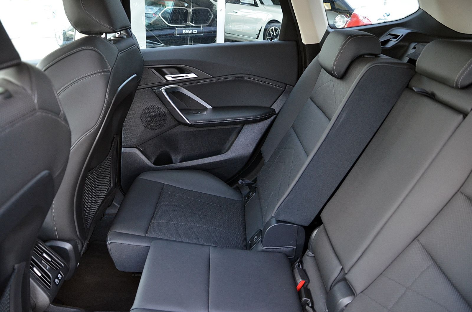 BMW X1 23 d xDrive xLine Sportsitze - Samsaru's Car Outlet