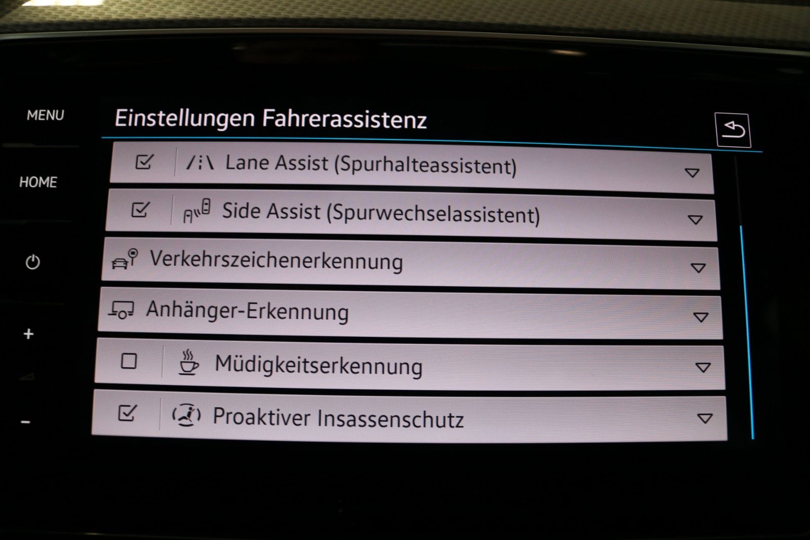 Volkswagen Passat Alltrack 4M AHK Pano STHZ Memory Matrix