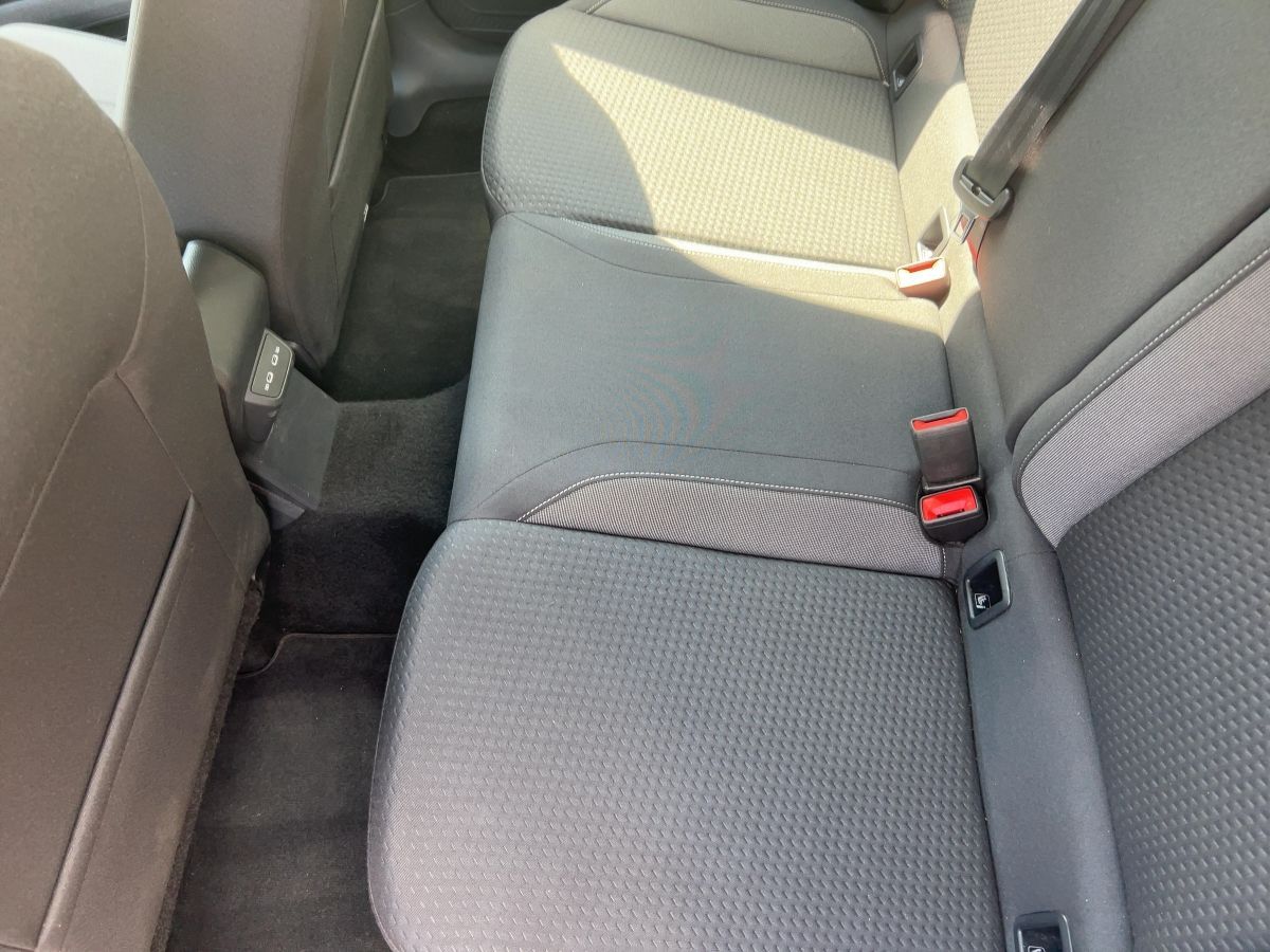Volkswagen Taigo 1.0 TSI - Samsaru's Car Outlet