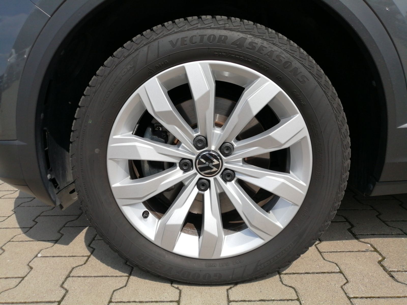Volkswagen T-Roc Highline 2.0 TSI DSG 4M - Samsaru's Car Outlet