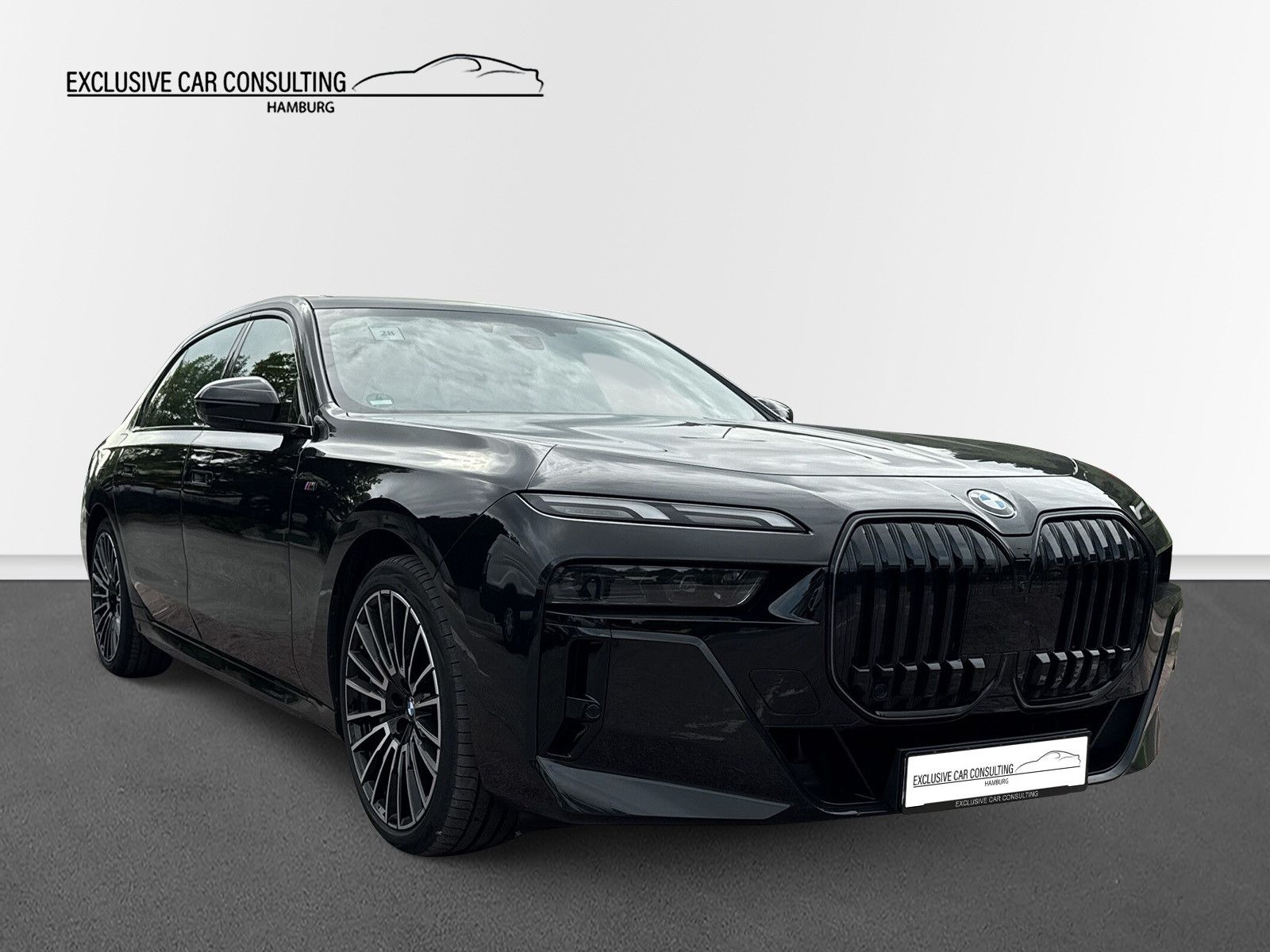 BMW 740d xDrive M SPORT PRO *TV *Executive Lounge