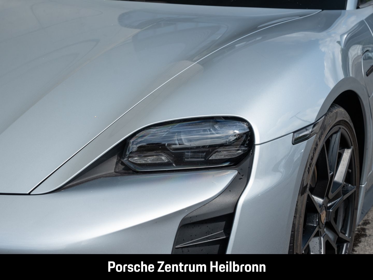 Porsche Taycan GTS Sport Turismo BOSE Panorama 21-Zoll