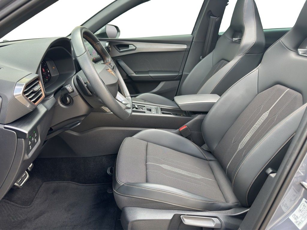 Cupra Leon Sportstourer e-Hybrid VZ - Samsaru's Car Outlet