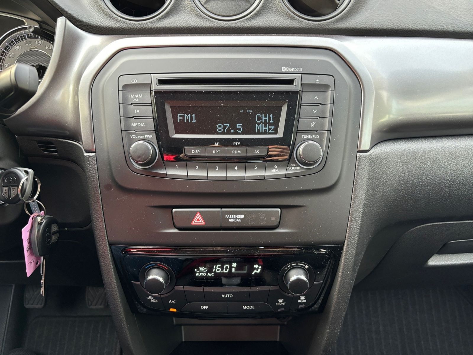 Suzuki VITARA 1.4 CLUB HYBRID - Samsaru's Car Outlet