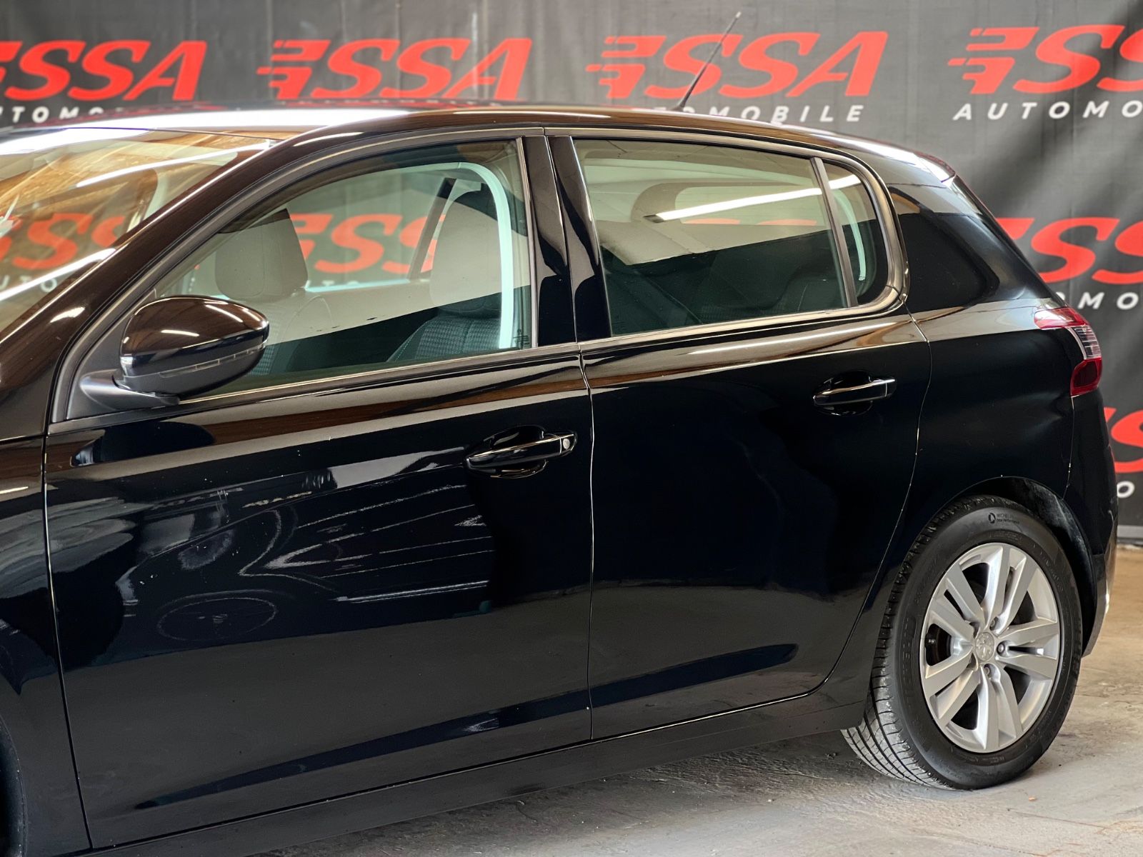 Peugeot 308 Active Pack - Samsaru's Car Outlet