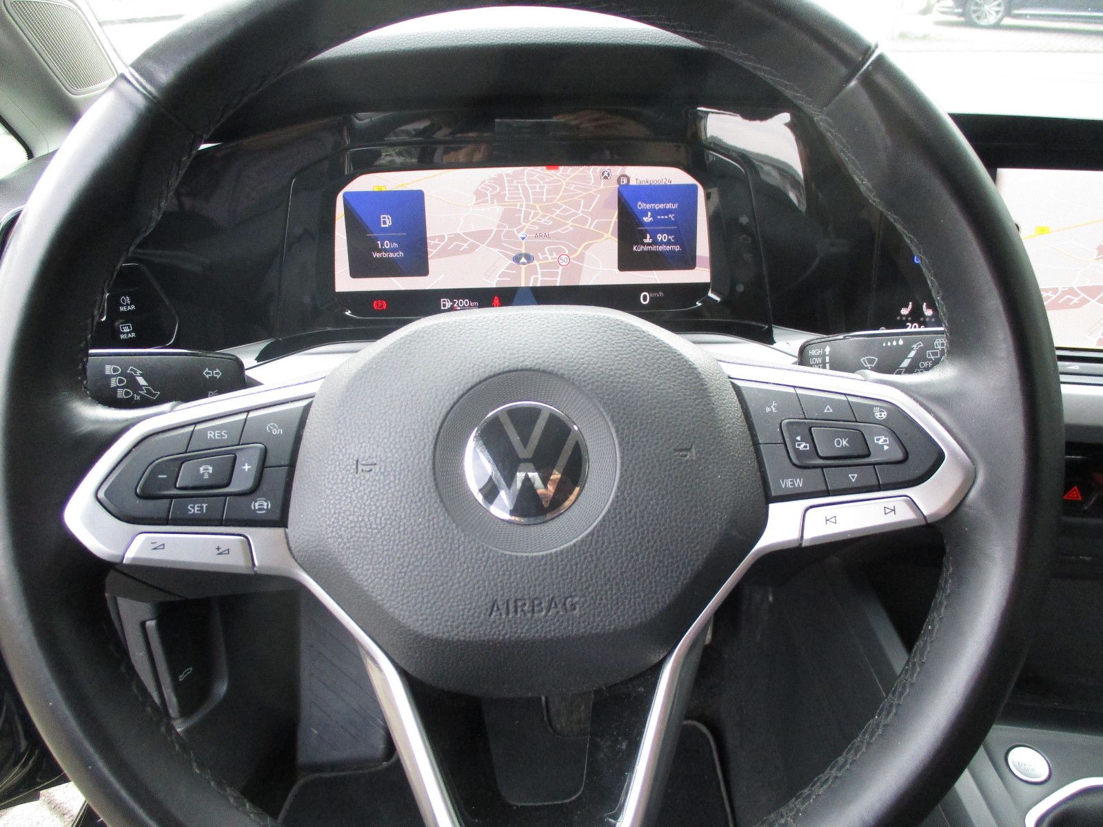 Volkswagen Golf VIII 130PS TSI - Samsaru's Car Outlet
