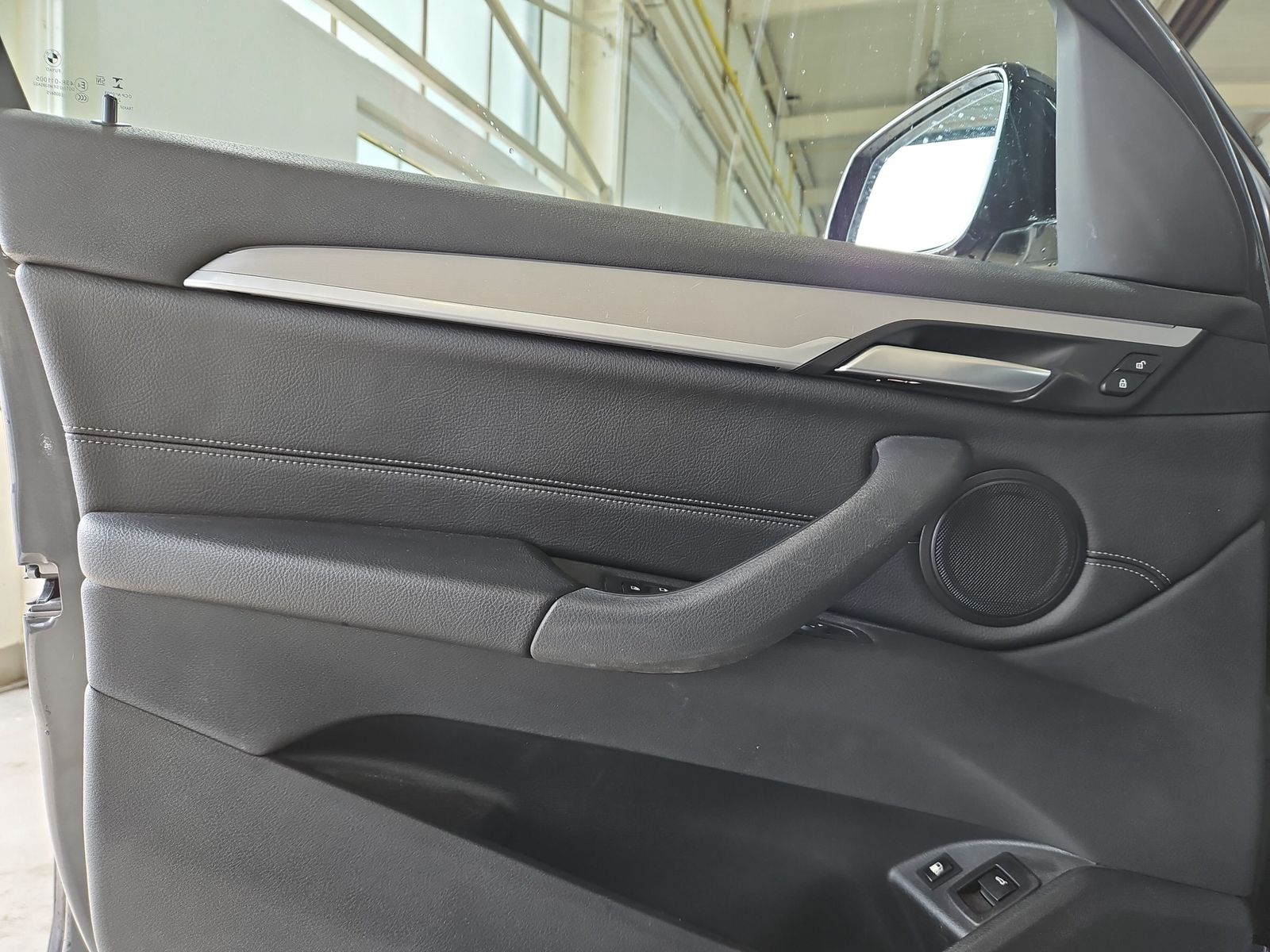 BMW X1 xDrive25e M Sportpaket - Samsaru's Car Outlet