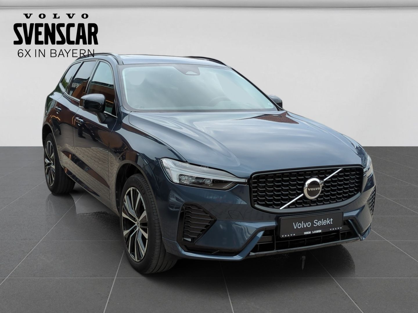 Volvo XC60 Plus Dark B5 AWD Pano Leder Navi LED ACC Di