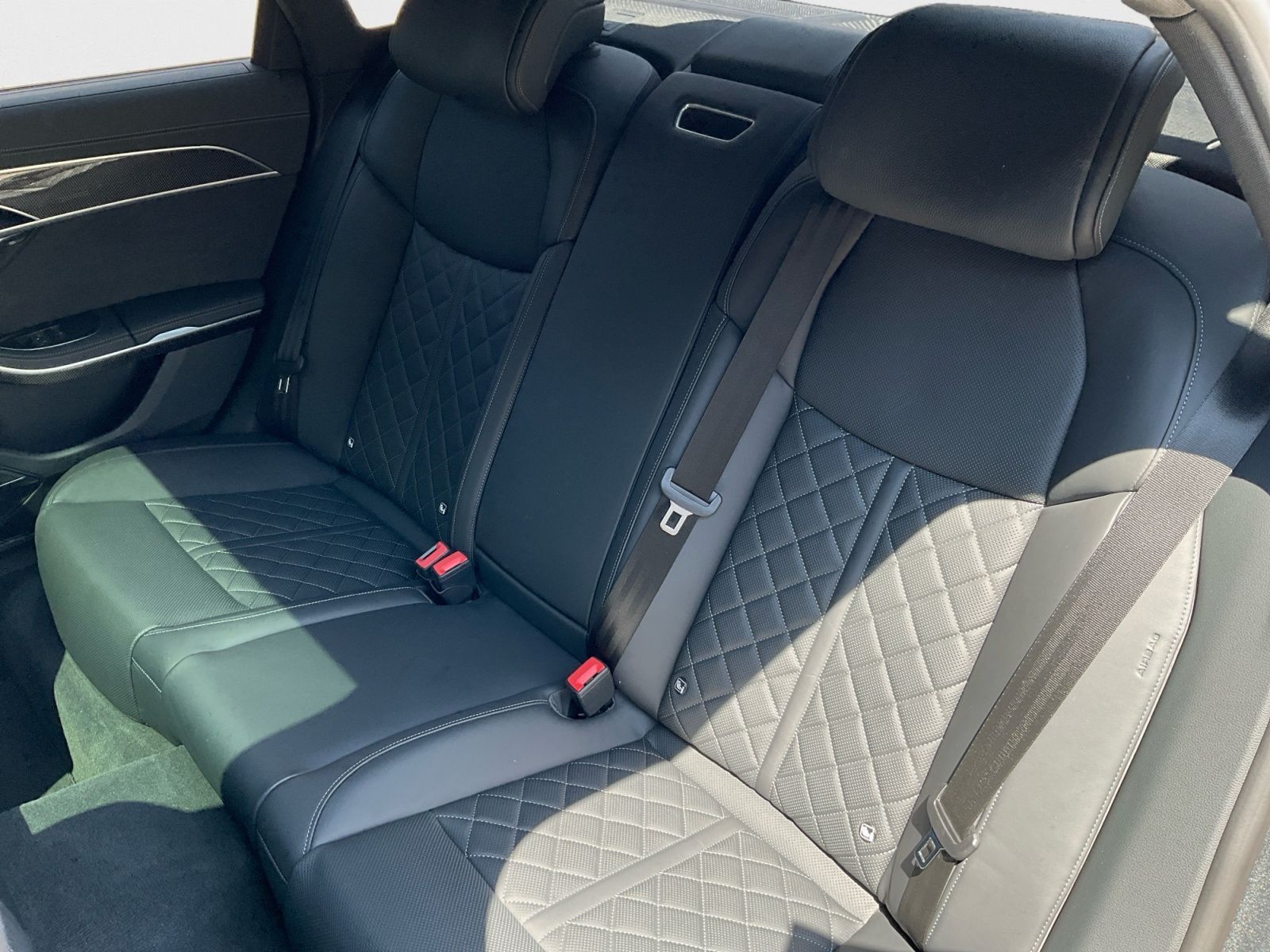 Audi A8 60 TFSI e quattro tiptronic 2x S line PANO