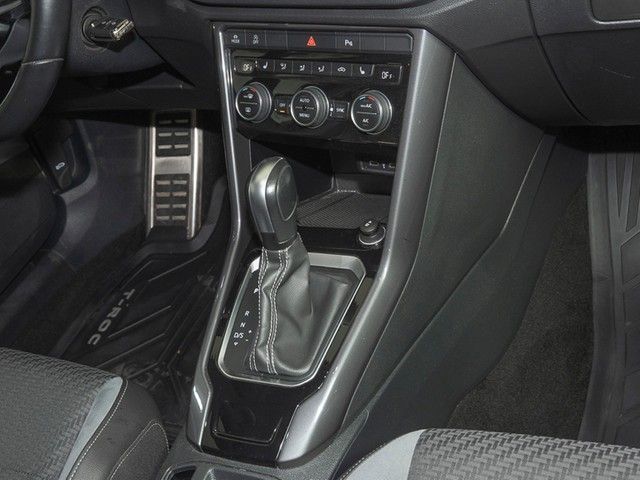 Volkswagen T-Roc 1.5 TSI DSG Sport R-Line - Samsaru's Car Outlet