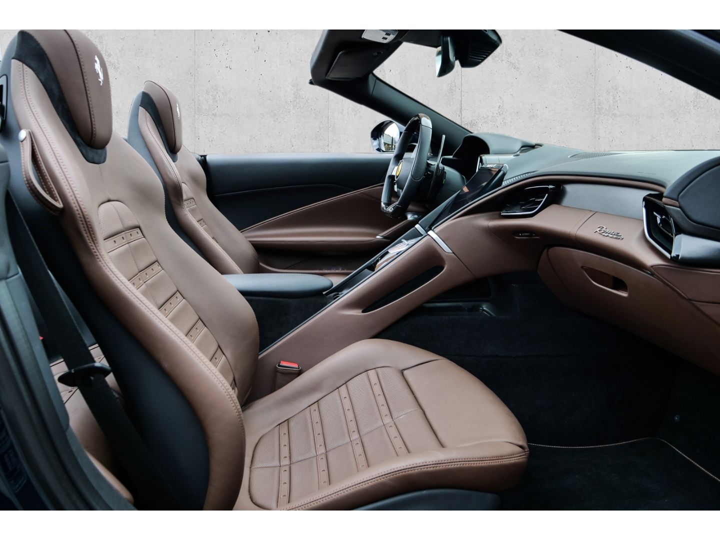 Ferrari Roma Spider - Samsaru's Car Outlet