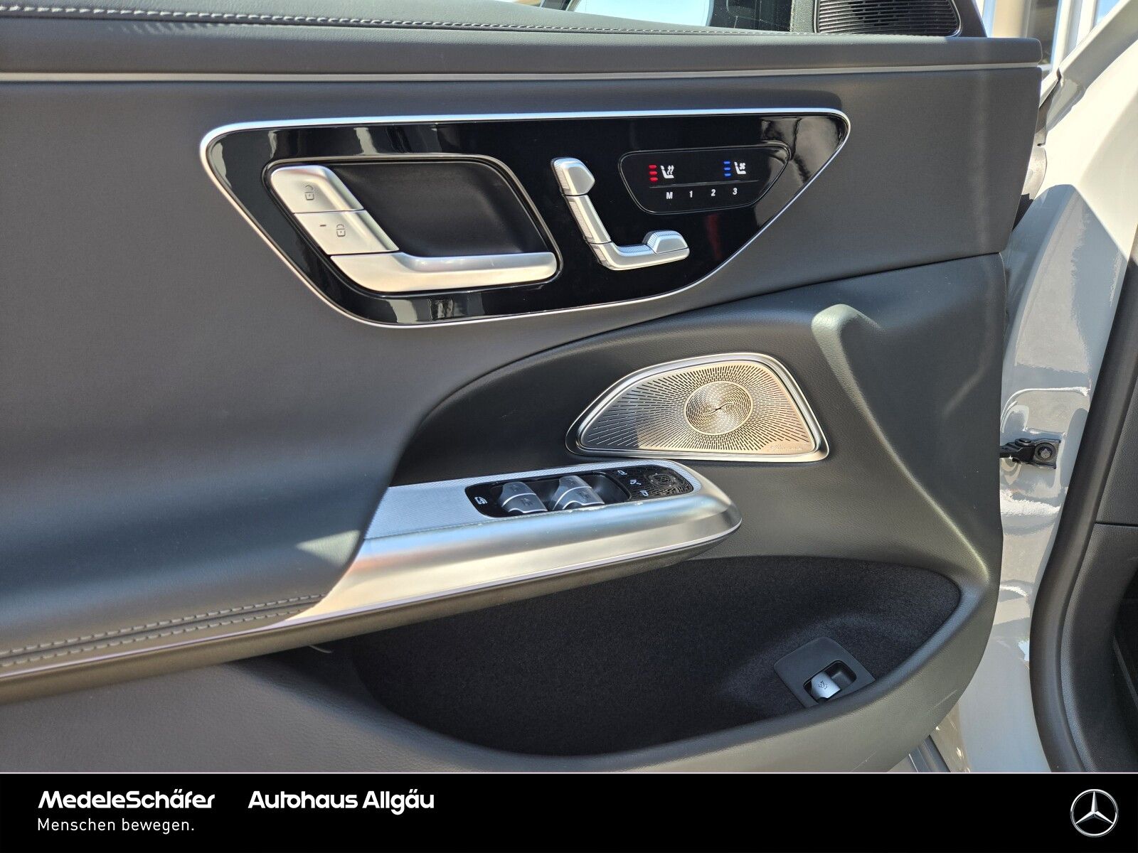 Mercedes-Benz E 450 d 4M T AMG Night Dist DigLi Burm4D AHK HuD