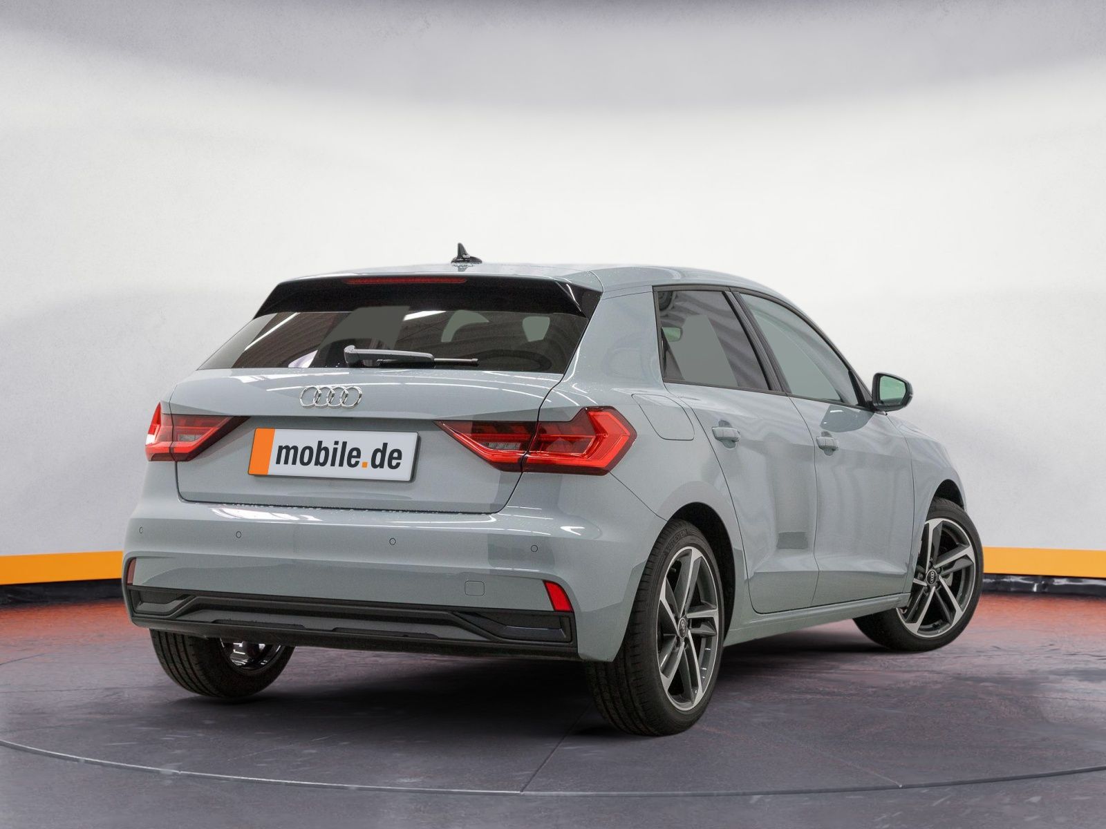 Audi A1 Sportback 30 TFSI ADVANCED - Samsaru's Car Outlet
