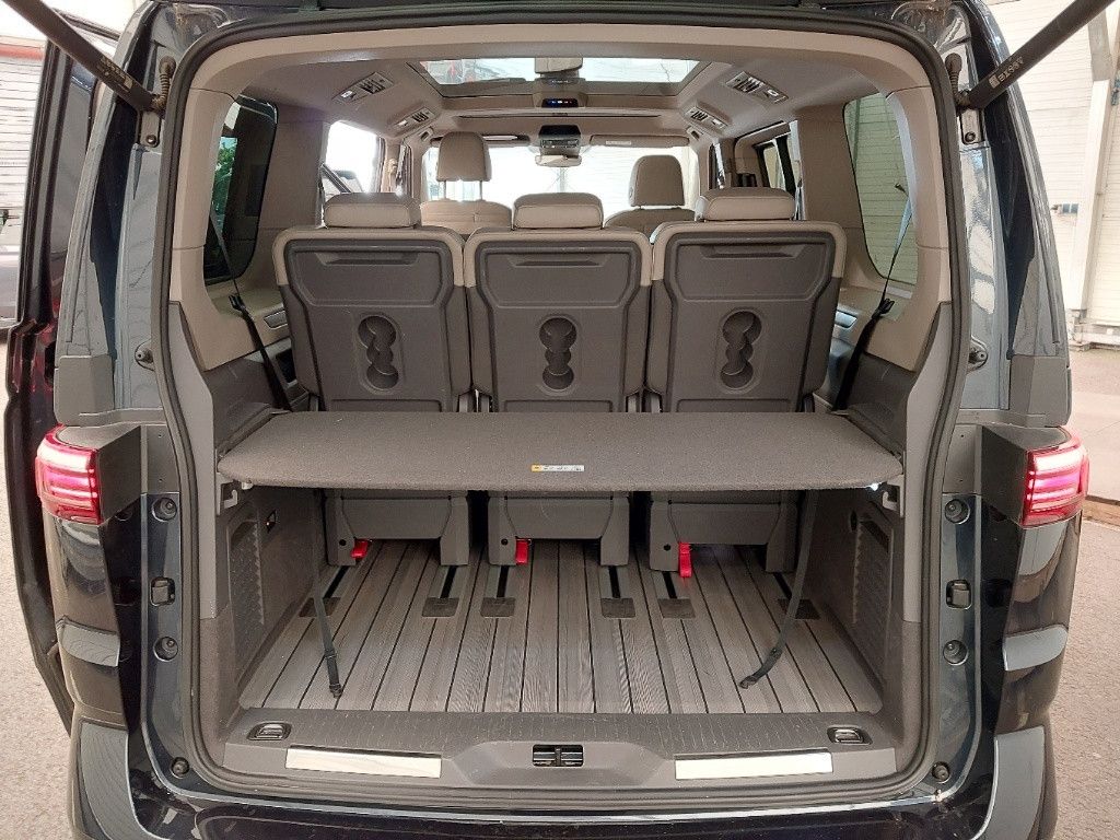 Volkswagen T7 Multivan 2.0 TDI DSG Style - Samsaru's Car Outlet