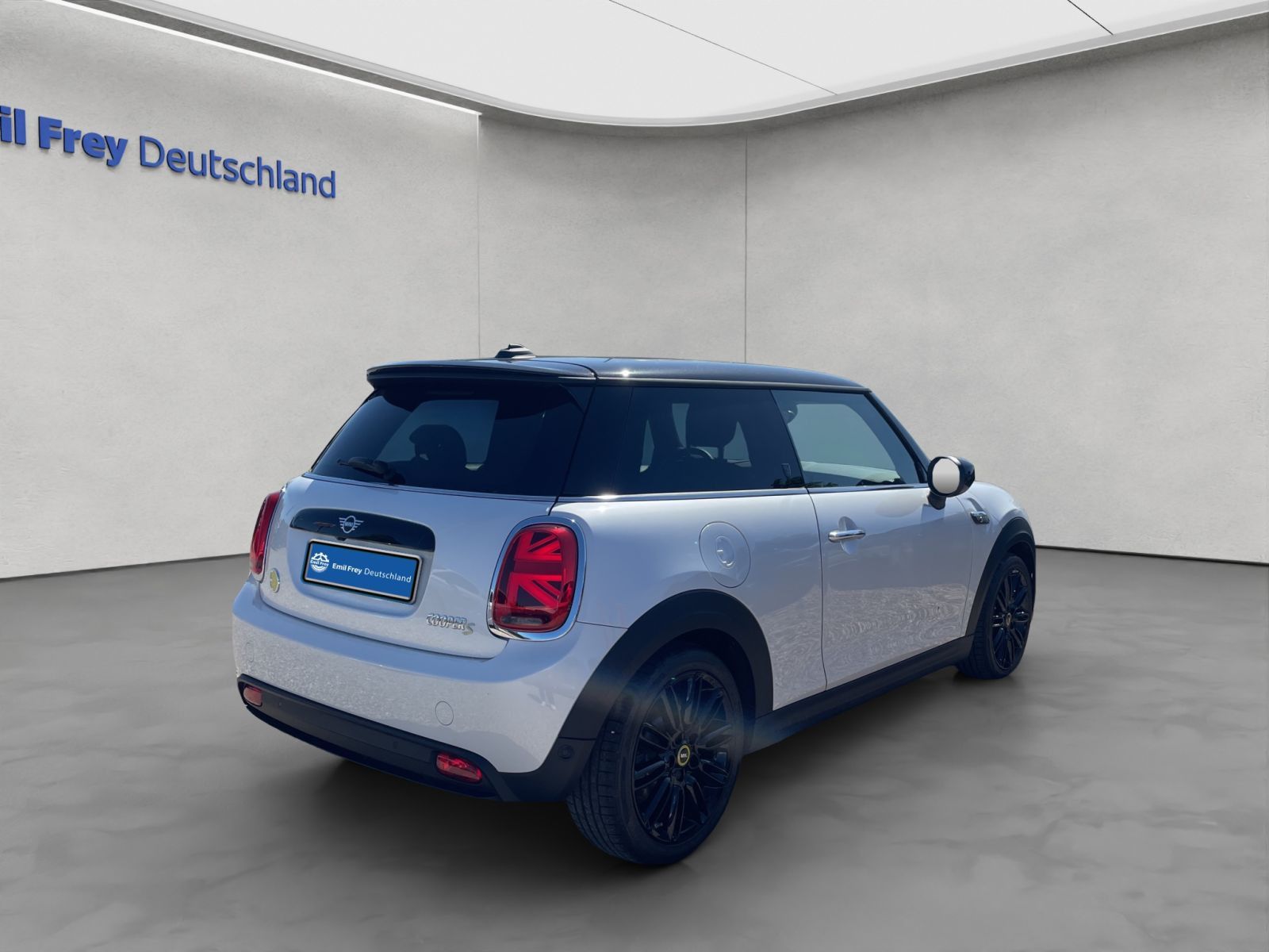 MINI Cooper SE MINI Yours Trim - Samsaru's Car Outlet