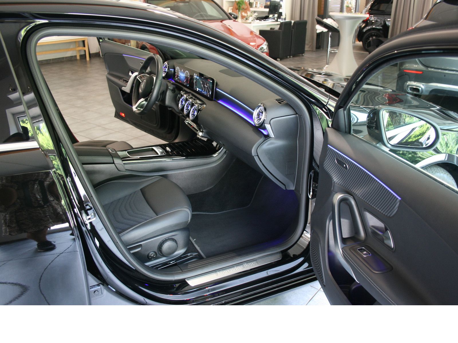 Mercedes-Benz A 180 Progres. Line Advanced Plus - Samsaru's Car Outlet