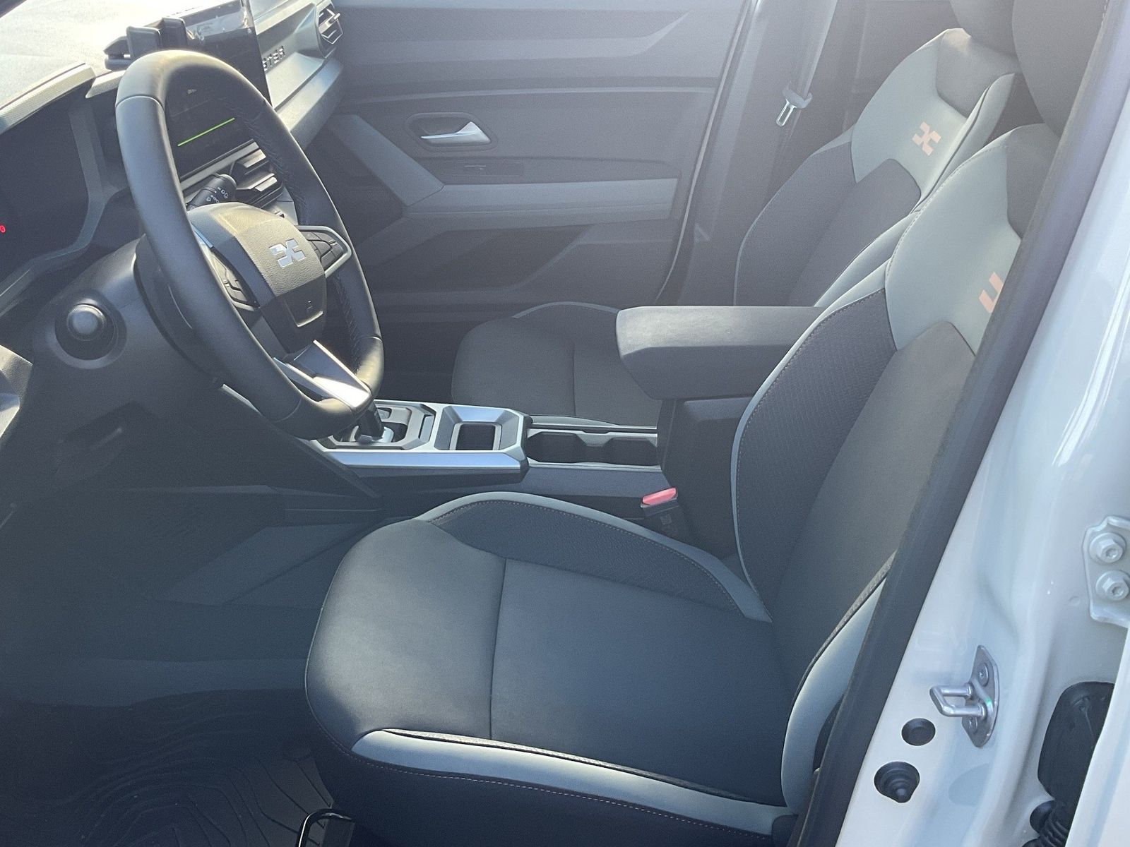 Dacia Duster Dacia Extreme HYBRID 140 - Samsaru's Car Outlet