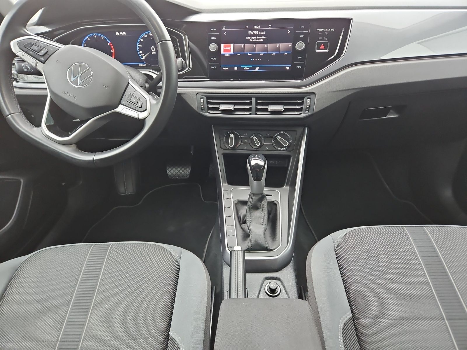 Volkswagen Polo 1.0 TSI Style DSG - Samsaru's Car Outlet