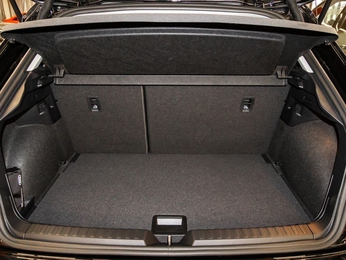 Audi A1 Sportback Advanced 25 TFSI S tronic - Samsaru's Car Outlet