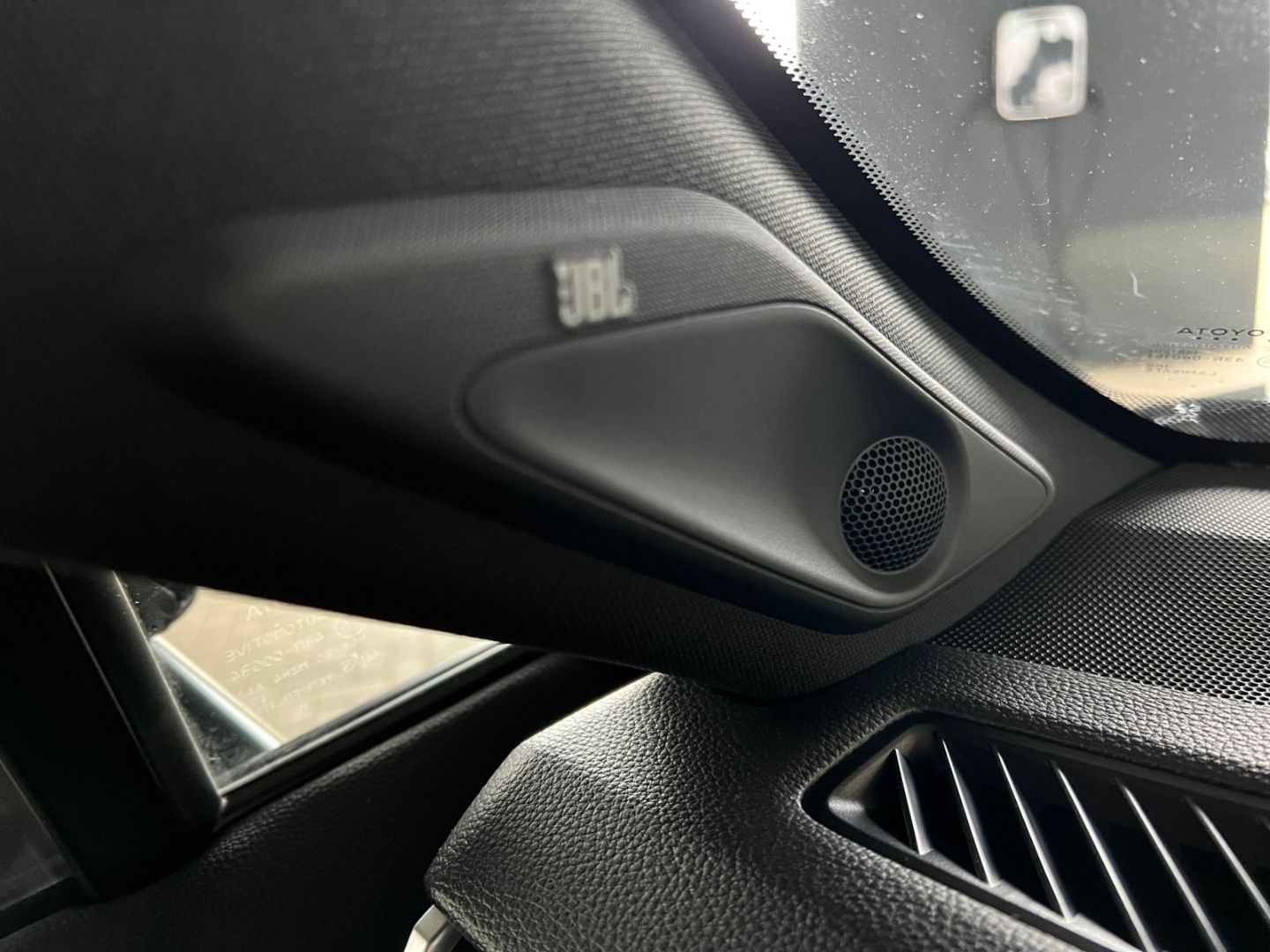Toyota RAV 4 Hybrid 4x2*Style Selection*Technik*JBL*360