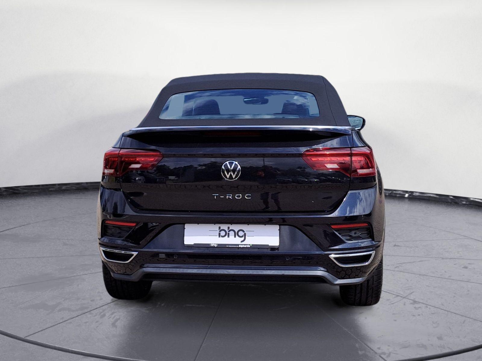 Volkswagen T-Roc R-Line - Samsaru's Car Outlet