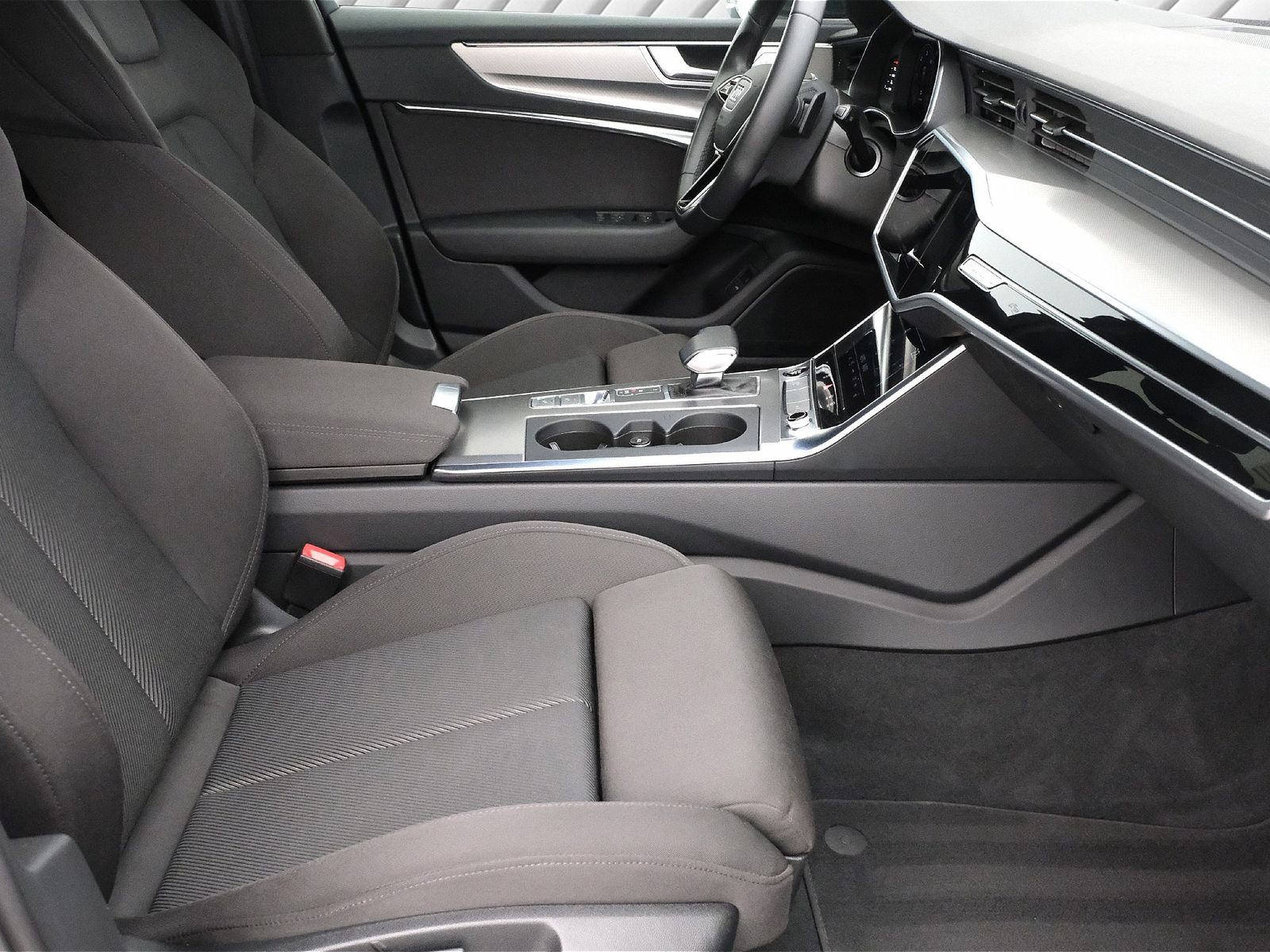Audi A6 Avant 40 TDI quattro sport - Samsaru's Car Outlet