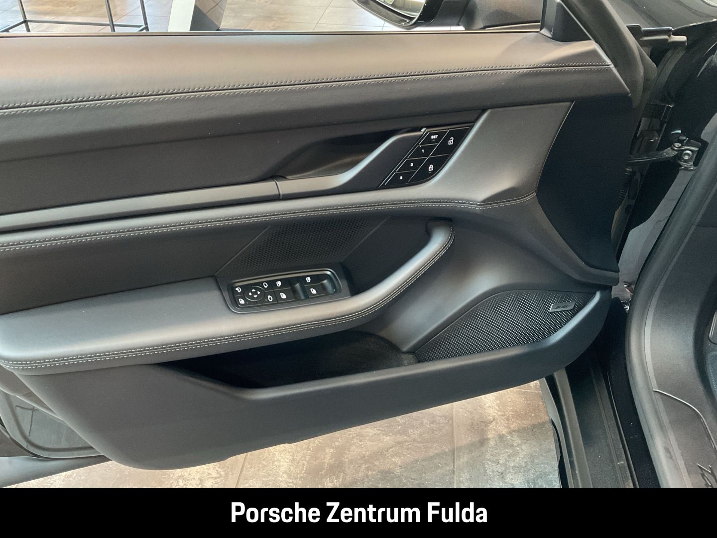 Porsche Taycan 4 Cross Turismo Performancebatterie+ BOSE