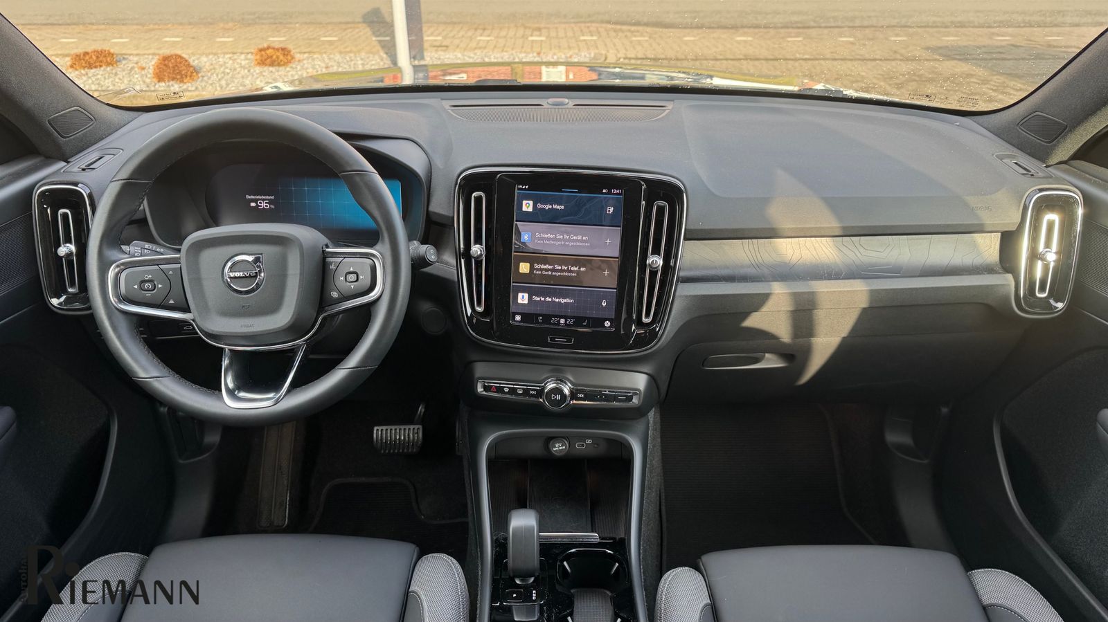 Volvo XC40 Recharge Single Motor Plus + Winter-Paket