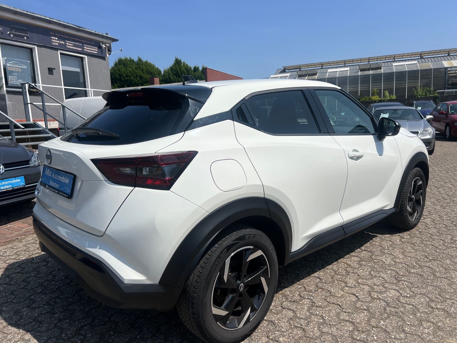 Nissan Juke N-Connecta - Samsaru's Car Outlet