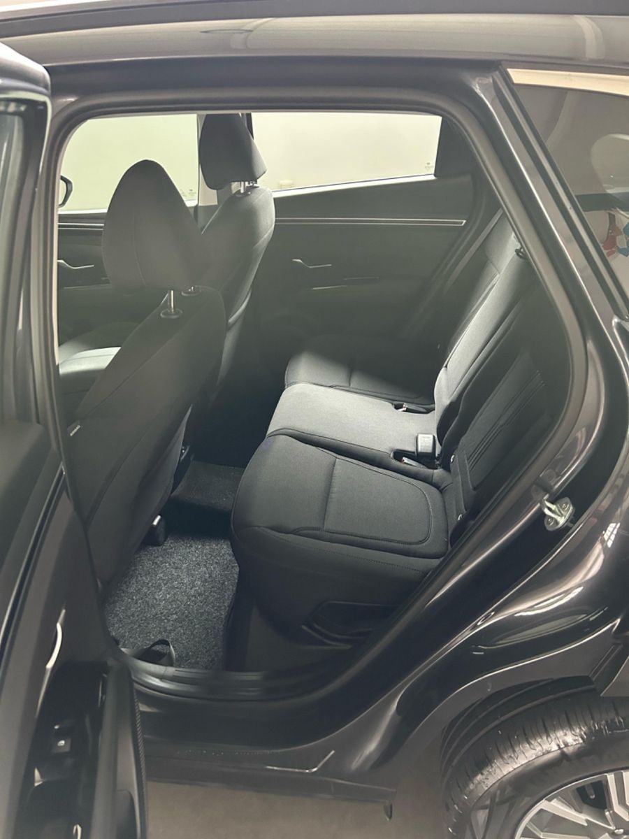 Hyundai Tucson - Samsaru's Car Outlet