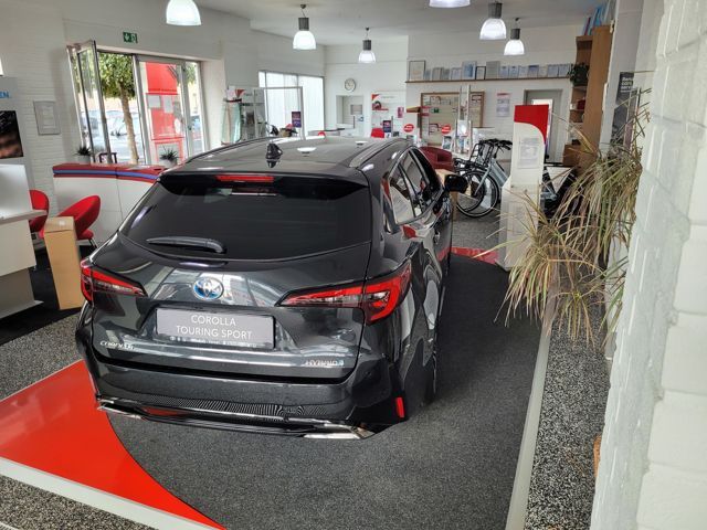 Toyota Corolla 2.0 TS Teamplayer Touring Sports Hybrid
