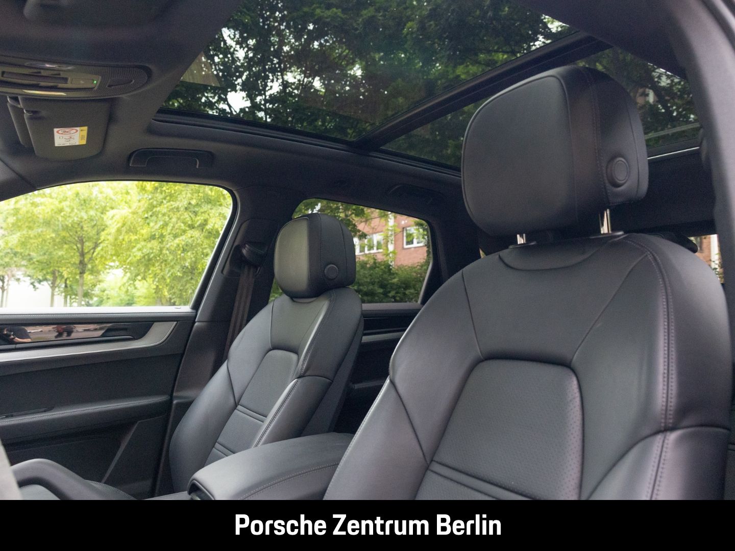 Porsche Cayenne S BOSE Panorama Luftfederung LED-Matrix