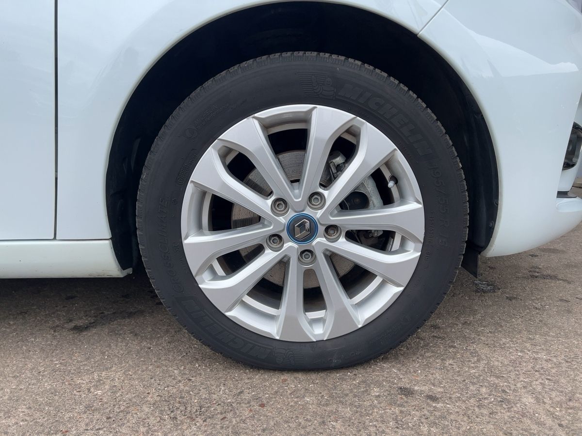 Renault ZOE R110 Z.E 50 - Samsaru's Car Outlet