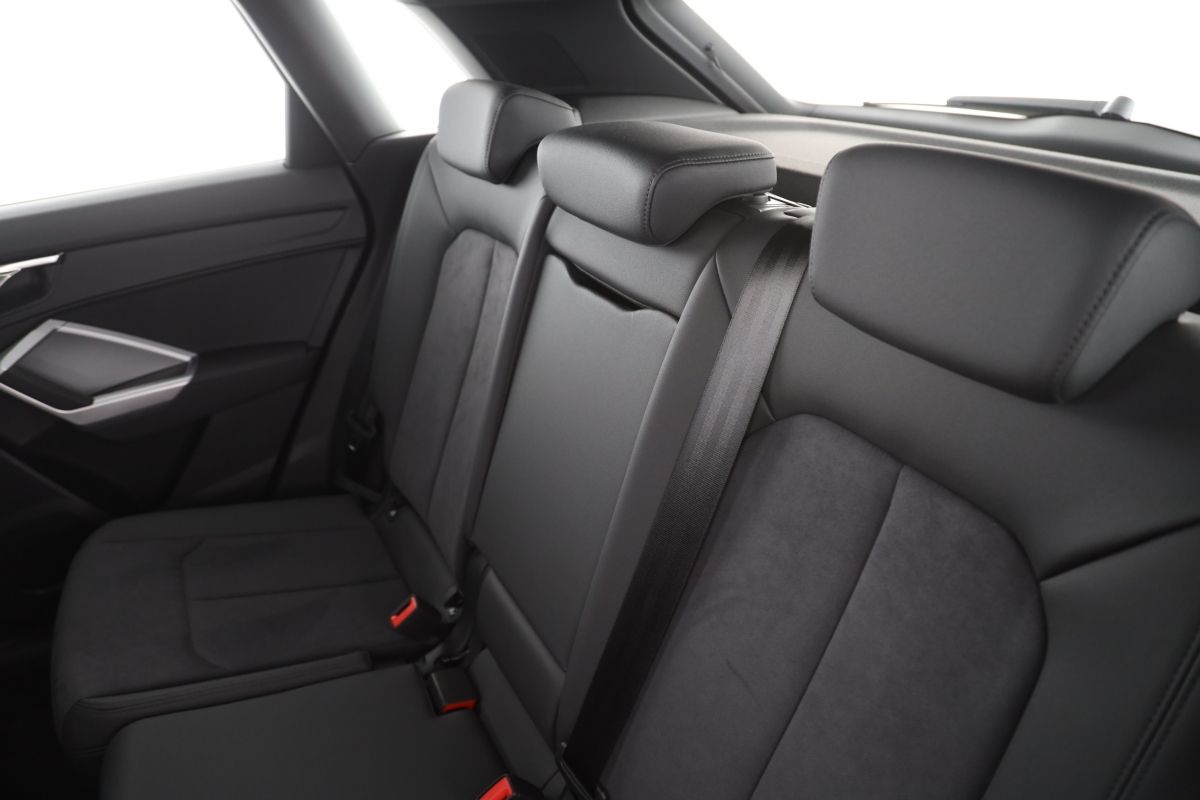 Audi Q3 35 TDI quattro S tronic S line - Samsaru's Car Outlet