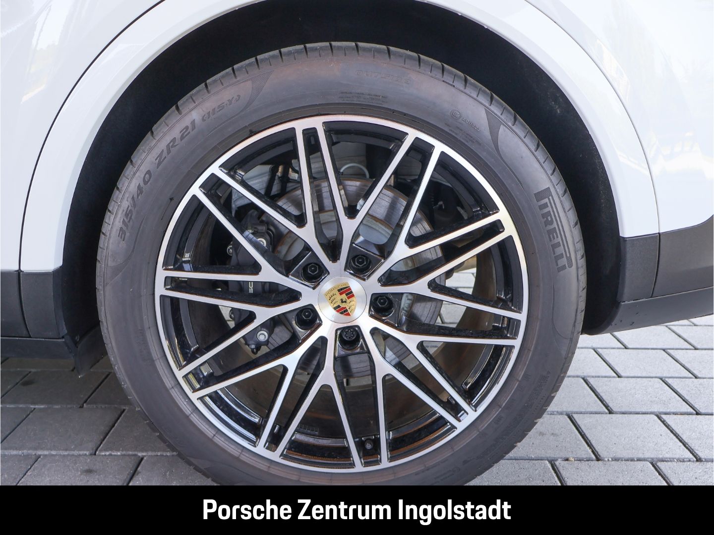 Porsche Cayenne E-Hybrid, Panorama, Luftfederung, Surrou